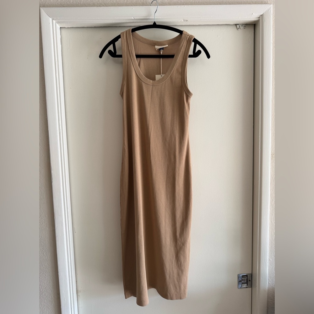Universal Thread NWT Tan Midi Dress